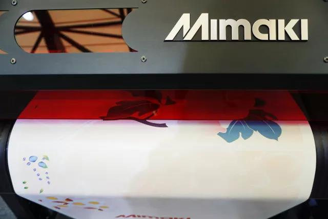 MIAMKI UVӡC(j)